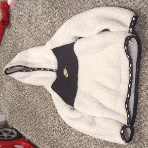 Nike sherpa pullover